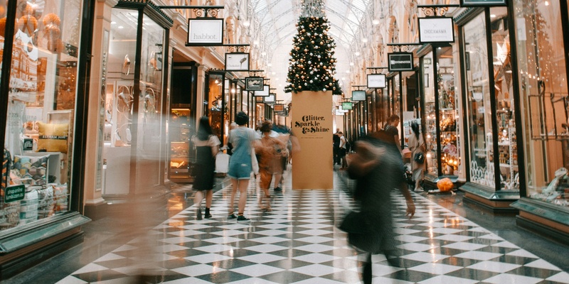 Shopping centre/mall during the Christmas trading period indicating retail 'keep open' covenants.